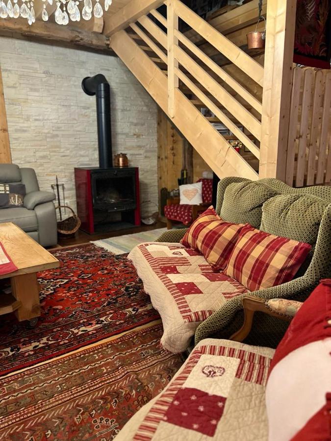 Ferme Savoyarde Renovee 2 Chambres レ・キャローズ・ダラッシュ エクステリア 写真